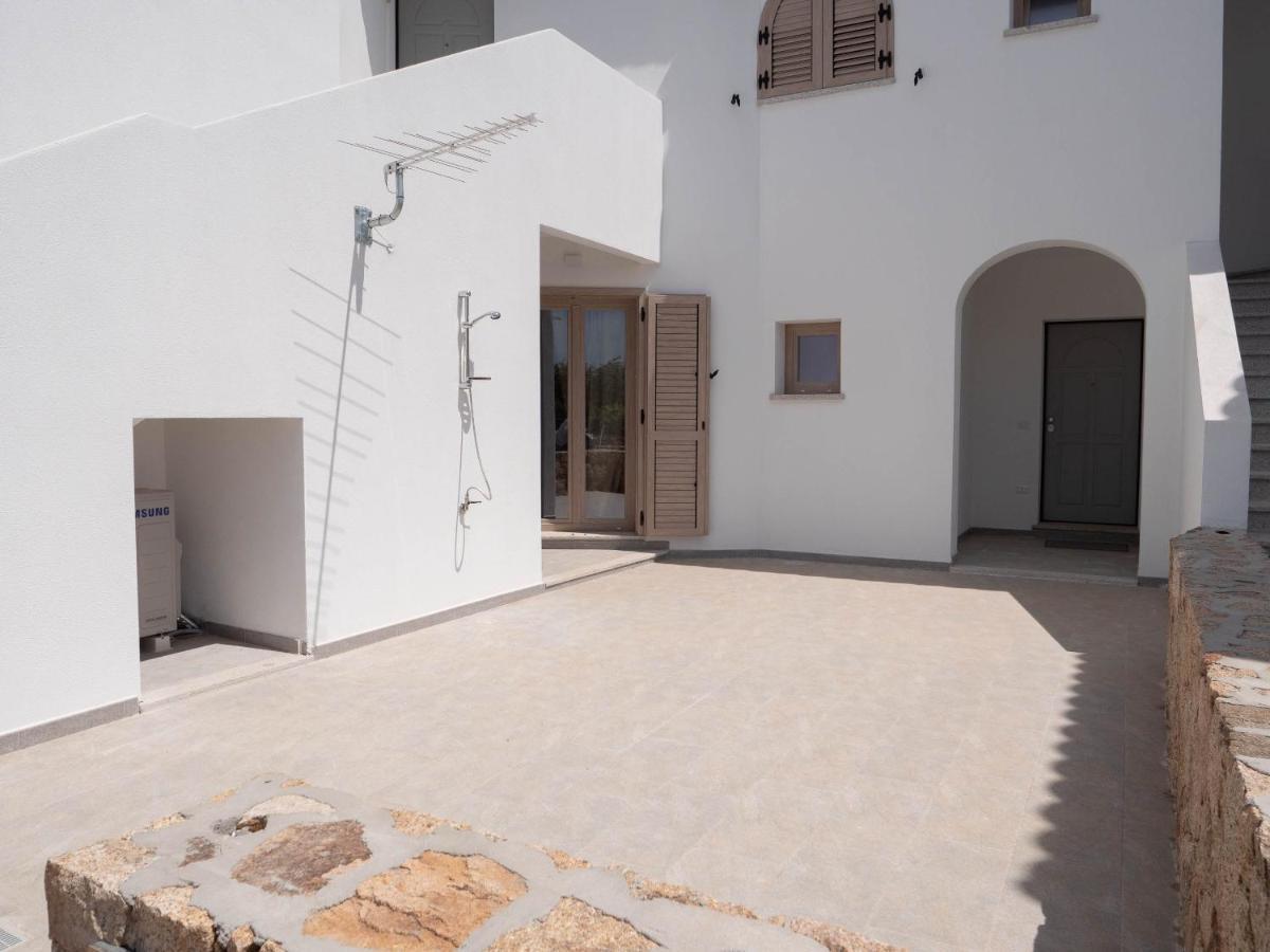 Villetta Con Piscina Budoni Affitti Spiaggia 700 Mt מראה חיצוני תמונה